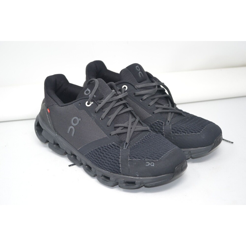 Men's‎ Size 8 - On Cloudflyer All Black Athletic Running Shoe - 21.99225 Lace-Up